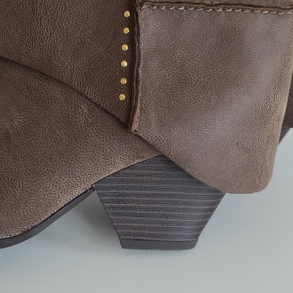 FERGIE Gold Tone Studded Faux Leather Pointed Toe Heeled Boots - Picture 10 of 15